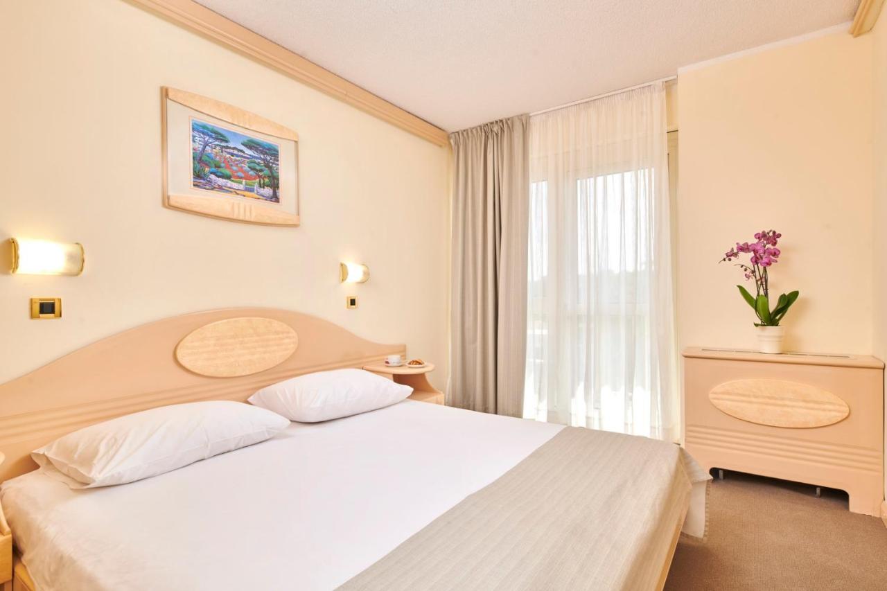 Hotel Istra Plava Laguna ポレッチ エクステリア 写真