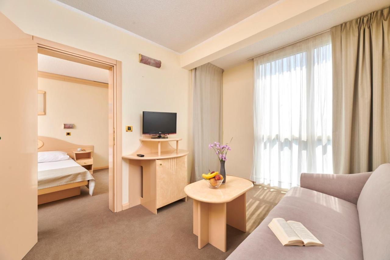 Hotel Istra Plava Laguna ポレッチ エクステリア 写真