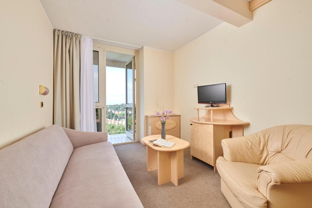 Hotel Istra Plava Laguna ポレッチ エクステリア 写真